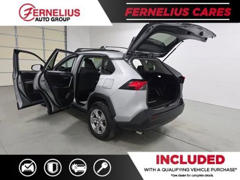 Used 2022 Toyota RAV4 XLE image 13