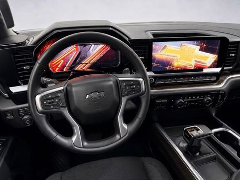 Used 2024 Chevrolet Silverado 1500 RST AWD/4WD image 21