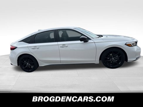 Used 2026 Honda Civic Sport image 2