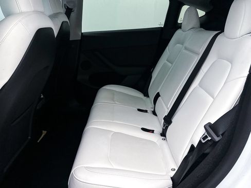 Used 2022 Tesla Model Y Performance AWD/4WD image 35