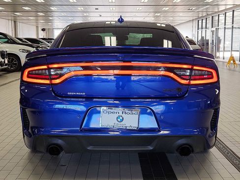 Used 2022 Dodge Charger SRT Hellcat w/ Harman/Kardon Audio Group image 5