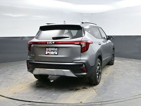 Used 2025 Kia Seltos S image 9