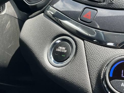 Used 2018 Chevrolet Impala Premier FWD image 16