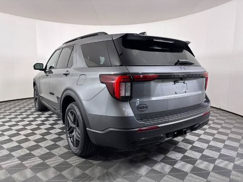 Certified 2025 Ford Explorer ST-Line w/ ST-Line Street Pack AWD/4WD image 18