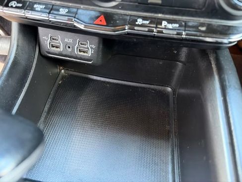 Used 2022 Dodge Durango SXT AWD/4WD image 22