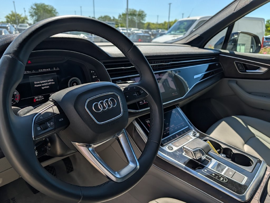 Used 2023 Audi Q7 2.0T Premium Plus w/ Premium Plus Package AWD/4WD image 18