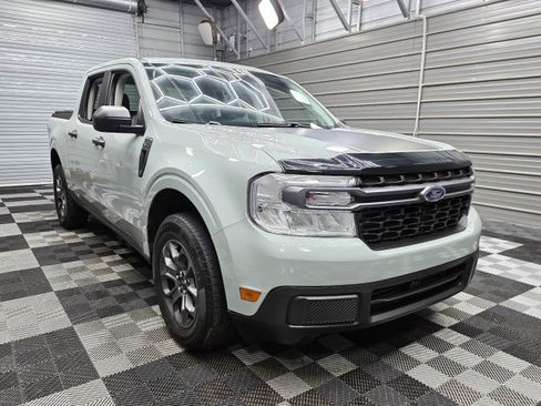 Used 2022 Ford Maverick XLT FWD image 5