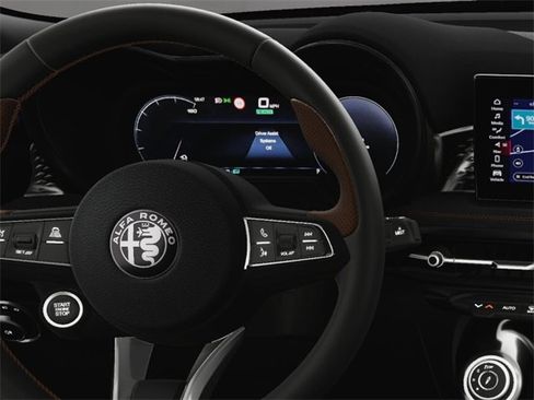 New 2025 Alfa Romeo Tonale image 22