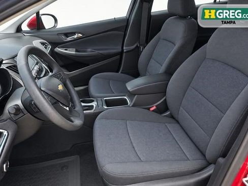 Used 2018 Chevrolet Cruze LT w/ Convenience Package FWD image 10