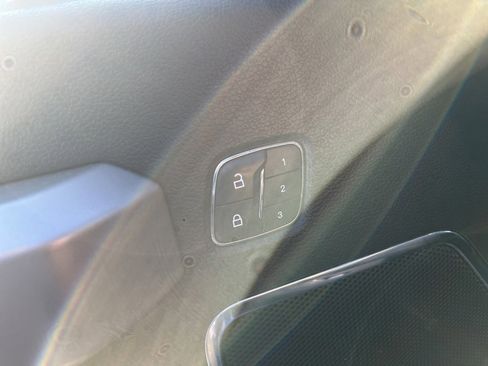 Used 2018 Ford F150 Lariat w/ Equipment Group 502A Luxury image 22