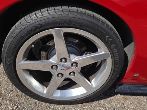 Used 2006 Chevrolet Corvette Convertible w/ Preferred Equipment Group RWD image 26