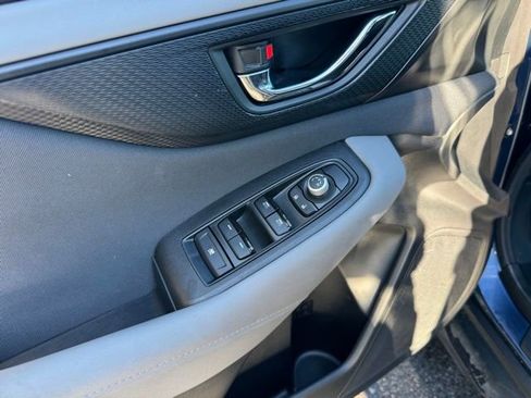 Used 2020 Subaru Outback Premium image 9