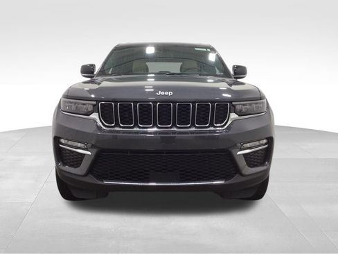 Used 2025 Jeep Grand Cherokee Limited AWD/4WD image 7