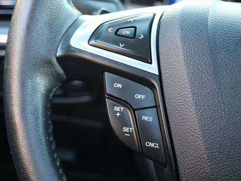 Used 2017 Ford Edge Titanium w/ Equipment Group 301A image 27