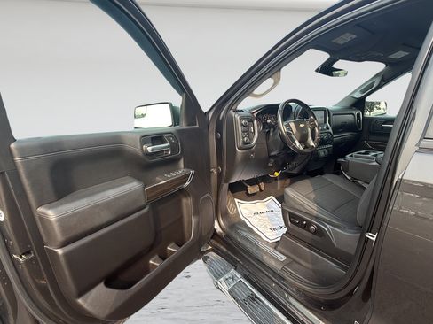 Used 2021 Chevrolet Silverado 1500 LT RWD image 24