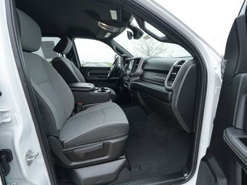 Used 2024 RAM 2500 Big Horn AWD/4WD image 20