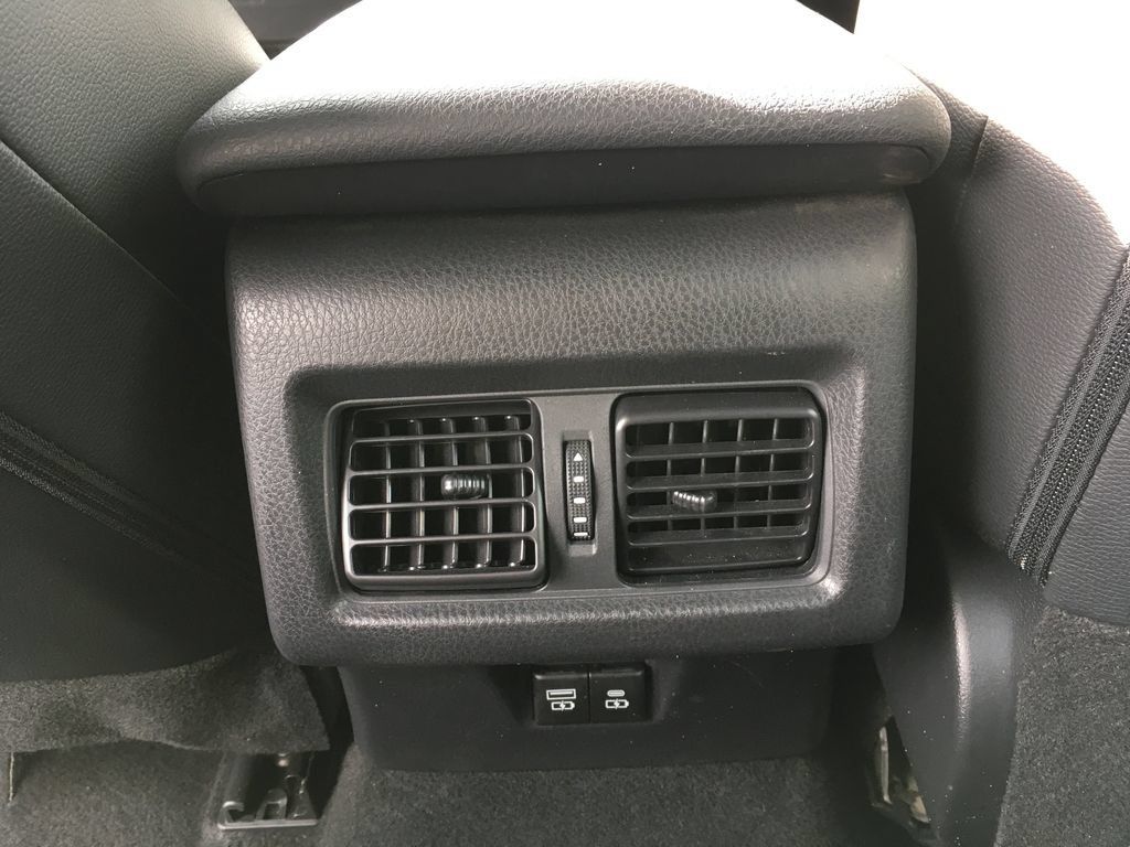 Used 2025 Toyota Camry SE FWD image 25