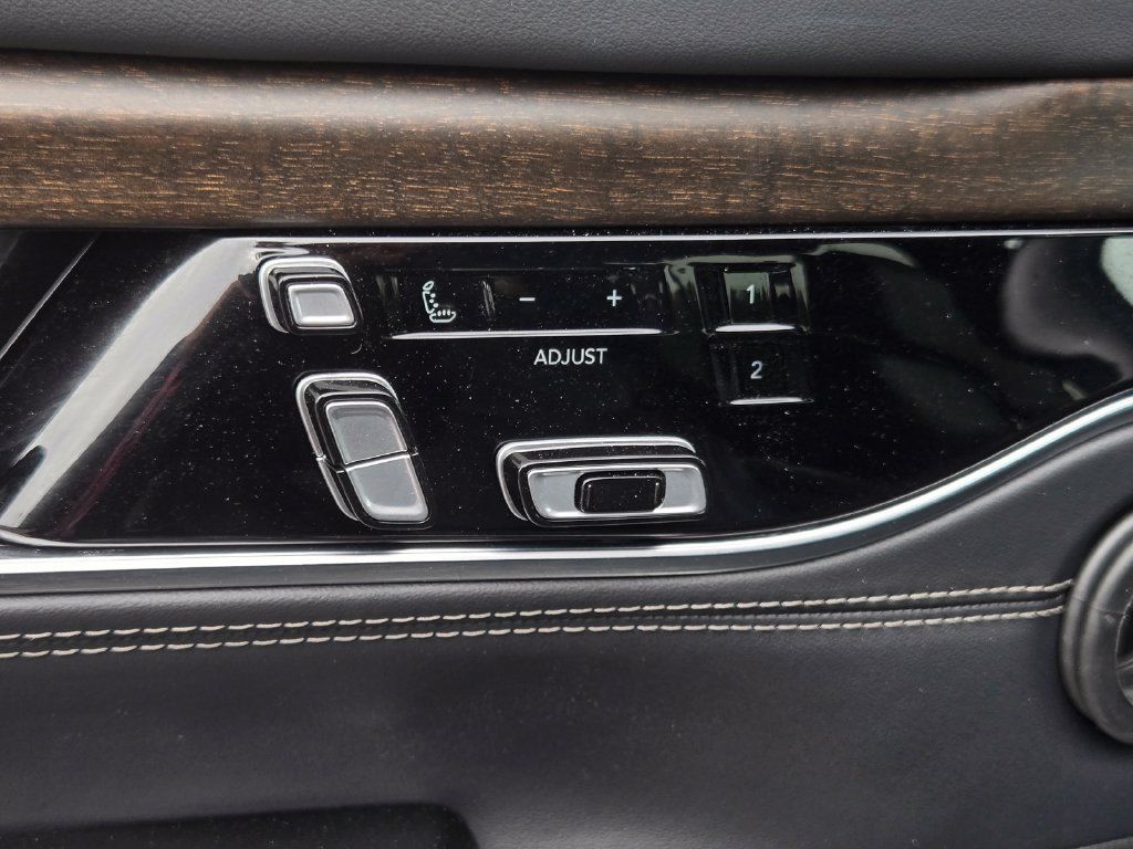 Used 2024 Jeep Grand Wagoneer L 4WD image 14