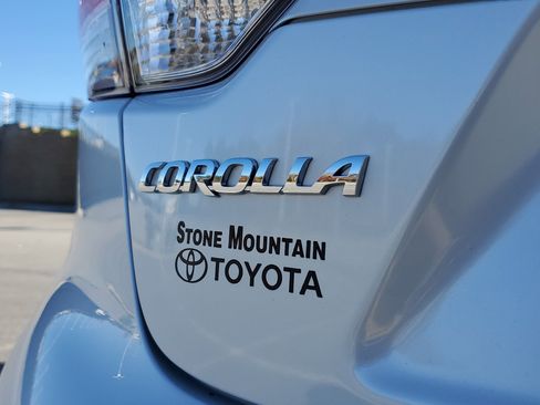 Used 2022 Toyota Corolla LE image 8