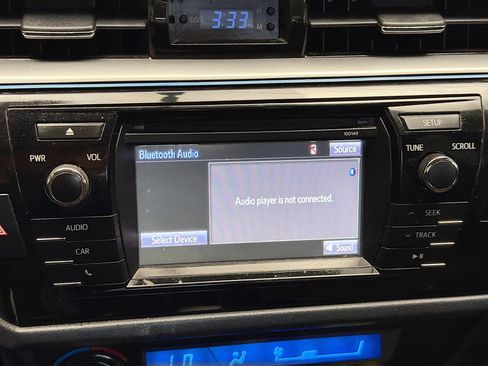 Used 2015 Toyota Corolla S image 9