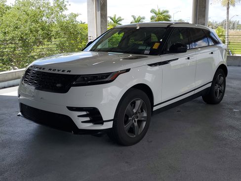 Used 2025 Land Rover Range Rover Velar Dynamic SE image 4