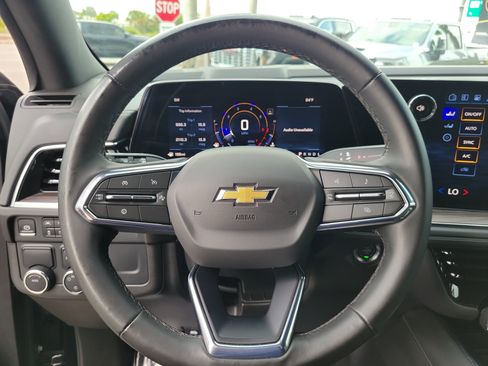 Used 2025 Chevrolet Tahoe LS RWD image 19