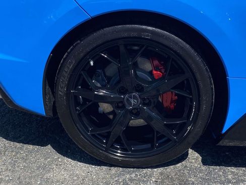 Used 2021 Chevrolet Corvette Stingray Preferred Cpe w/ Engine Appearance Package RWD image 7