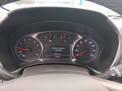 Used 2024 Chevrolet Equinox LT FWD image 7