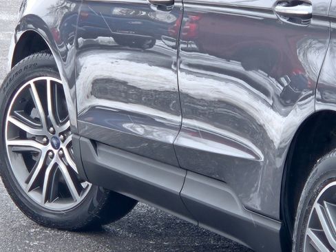 Used 2021 Ford Edge Titanium w/ Class II Trailer Tow Package image 16