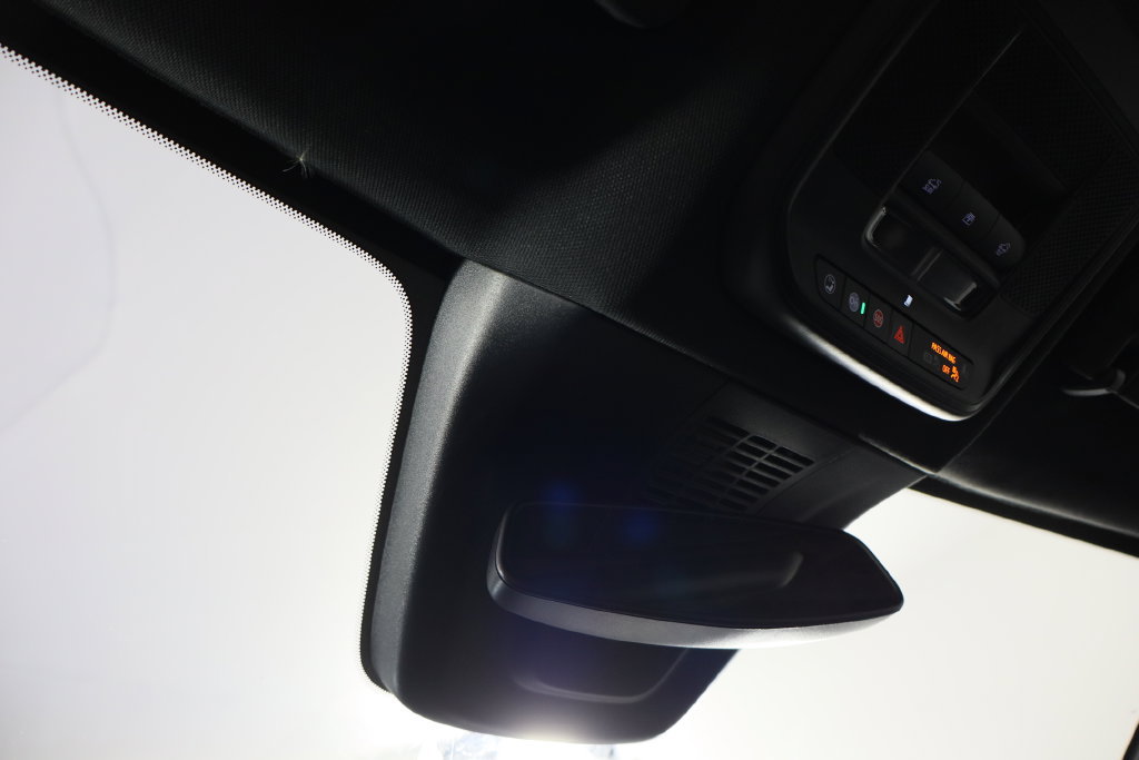Used 2024 Chevrolet Blazer EV LT AWD/4WD image 19