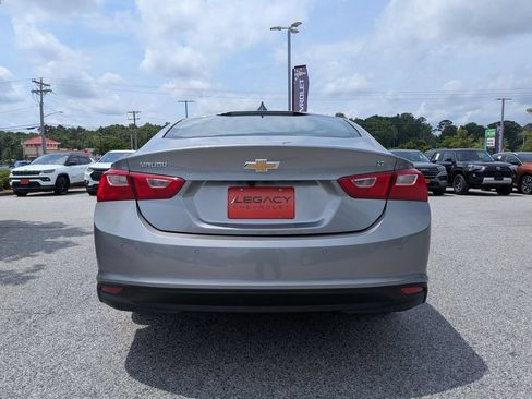 Used 2025 Chevrolet Malibu LT FWD image 7