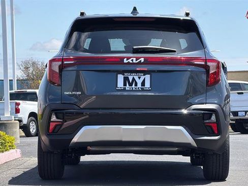 New 2026 Kia Seltos S FWD image 5