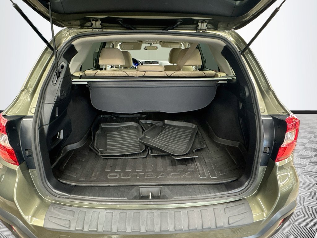 Used 2018 Subaru Outback 2.5i Premium AWD/4WD image 24