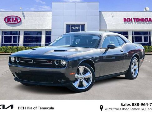 Used 2015 Dodge Challenger R/T Plus image 1
