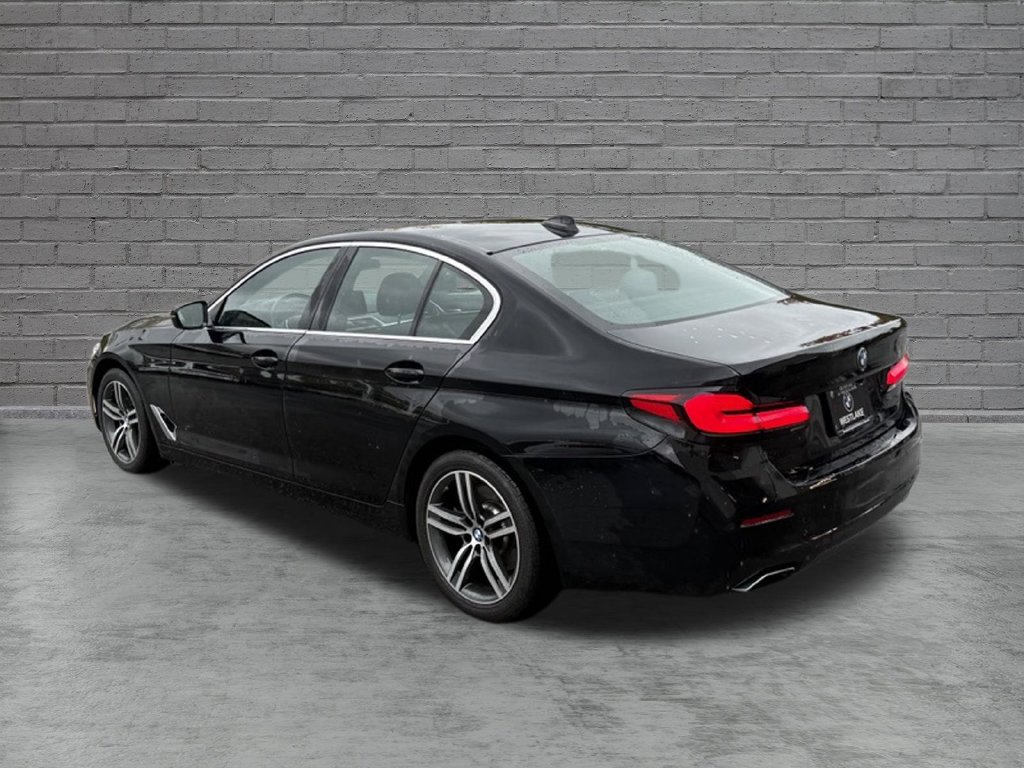 Used 2023 BMW 530i xDrive w/ Convenience Package AWD/4WD image 4