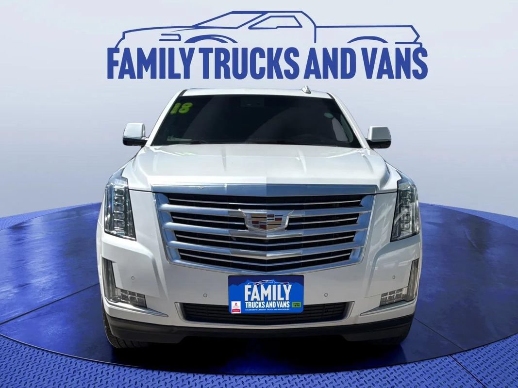 Used 2018 Cadillac Escalade Luxury AWD/4WD image 8