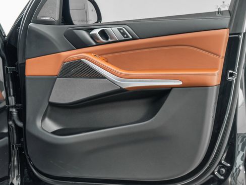 Used 2024 BMW X5 M60i image 42