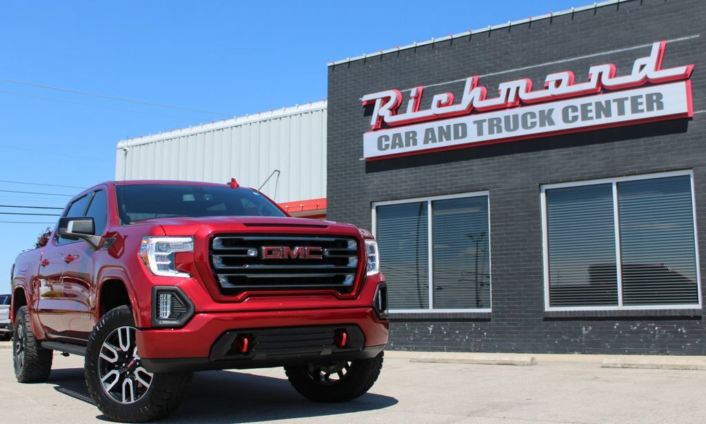Used 2021 GMC Sierra 1500 AT4 w/ Off-Road Performance Package AWD/4WD image 1