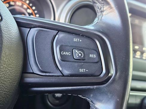 Used 2021 Jeep Wrangler Unlimited Sport image 12