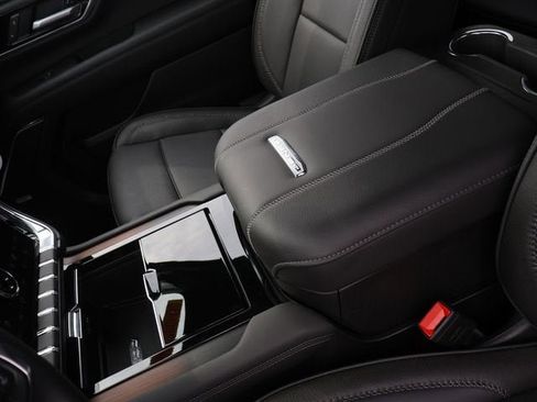 New 2026 GMC Yukon XL Denali w/ Sun & Power Step Package AWD/4WD image 21