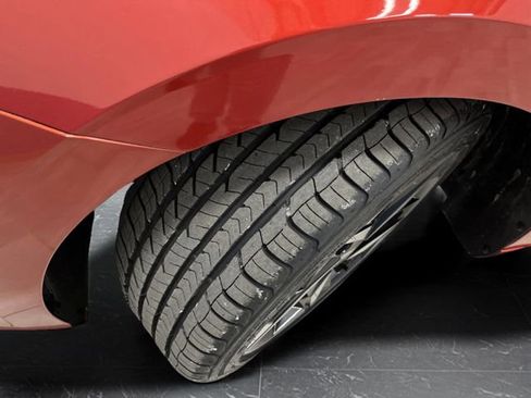 Used 2021 Hyundai Elantra Limited image 35