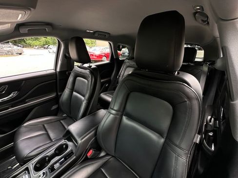 Used 2021 Lincoln Corsair FWD image 13