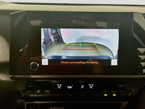 Used 2026 Toyota Camry SE FWD image 15