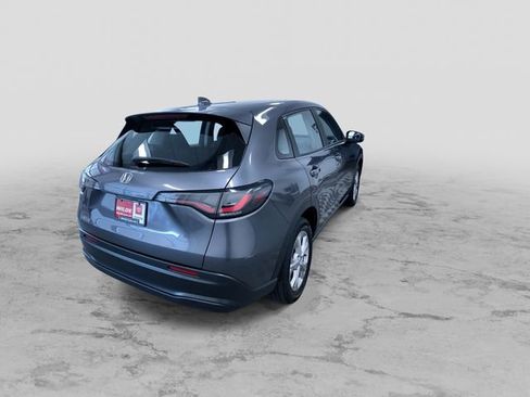 Used 2025 Honda HR-V LX image 9