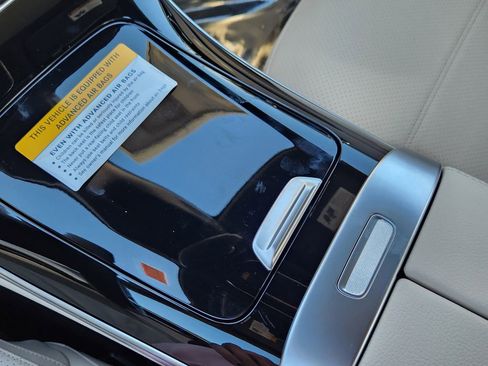 New 2026 Mercedes-Benz C 300 4MATIC Sedan image 19