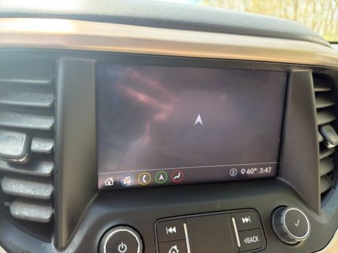 Used 2020 GMC Acadia Denali w/ Denali Ultimate Package AWD/4WD image 17