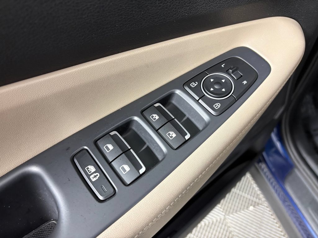Used 2023 Hyundai Santa Fe SEL w/ Cargo Package AWD/4WD image 13