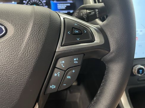 Used 2023 Ford Edge SEL w/ Convenience Package image 17