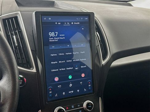 Used 2024 Ford Edge SEL image 17