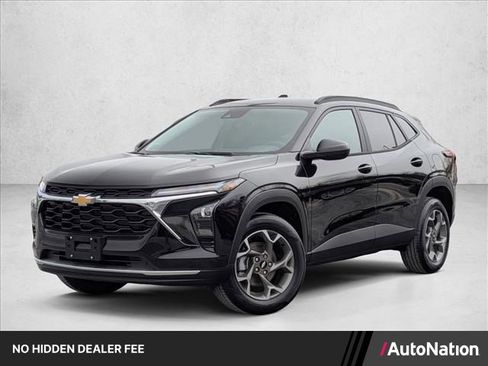 New 2026 Chevrolet Trax LT w/ Driver Confidence Package FWD image 1